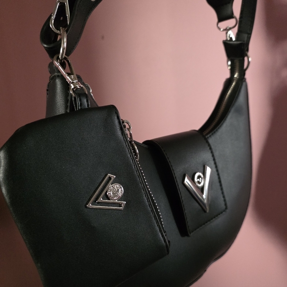 Valentino Orlandi Black Crescent Shoulder And/Or Crossbody W/Attached Coin Purse - Picture 5 of 9